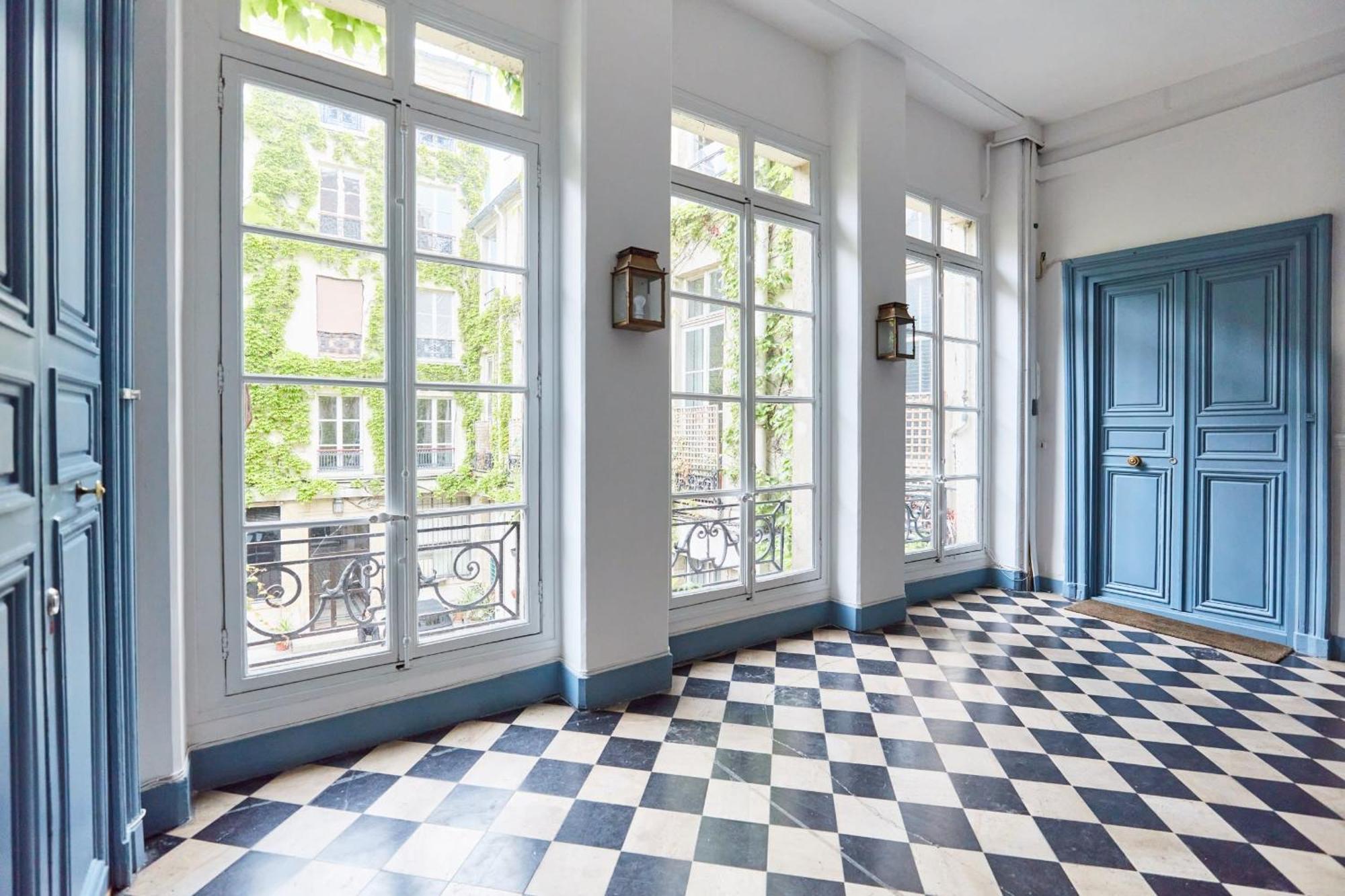Bnbnova - Place Des Vosges - 1br With Balcony Appartamento Parigi