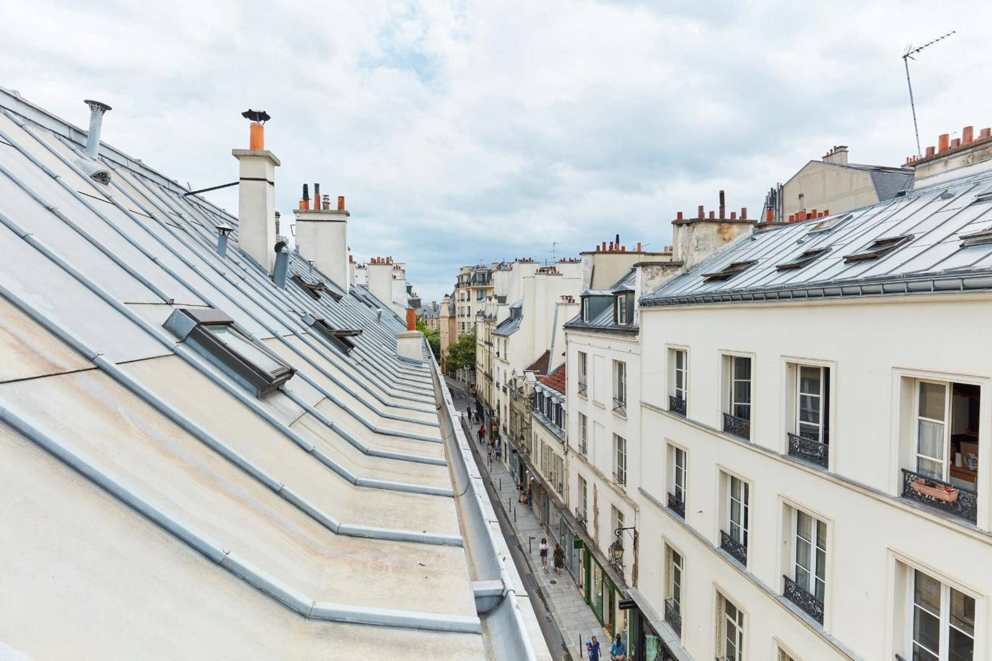 Bnbnova - Place Des Vosges - 1br With Balcony * Paris